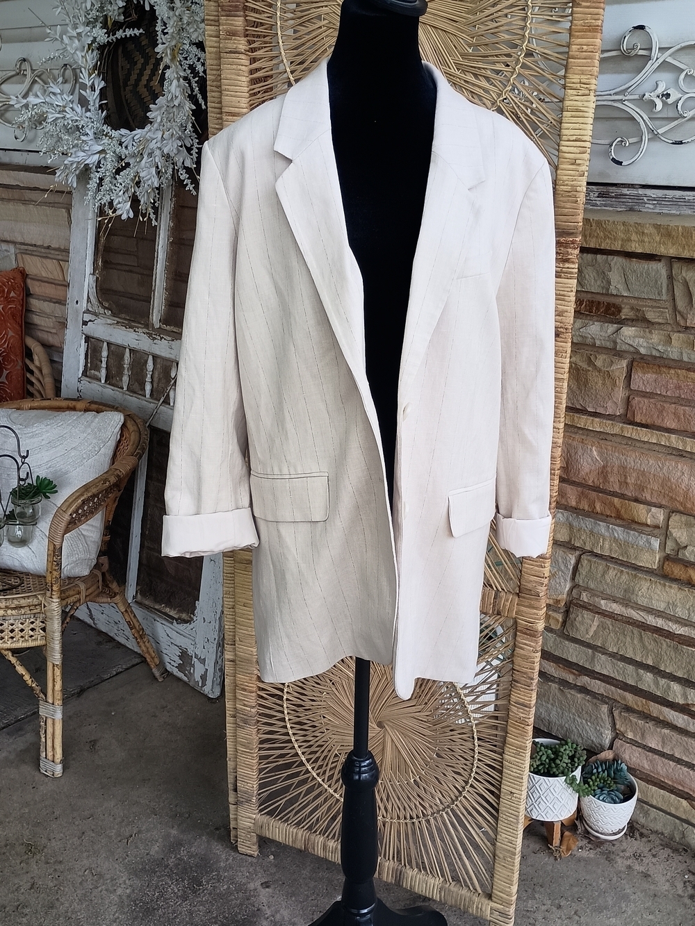H&M Cream Pinstriped Lightweight Oversized Style Linen Blend Blazer_M